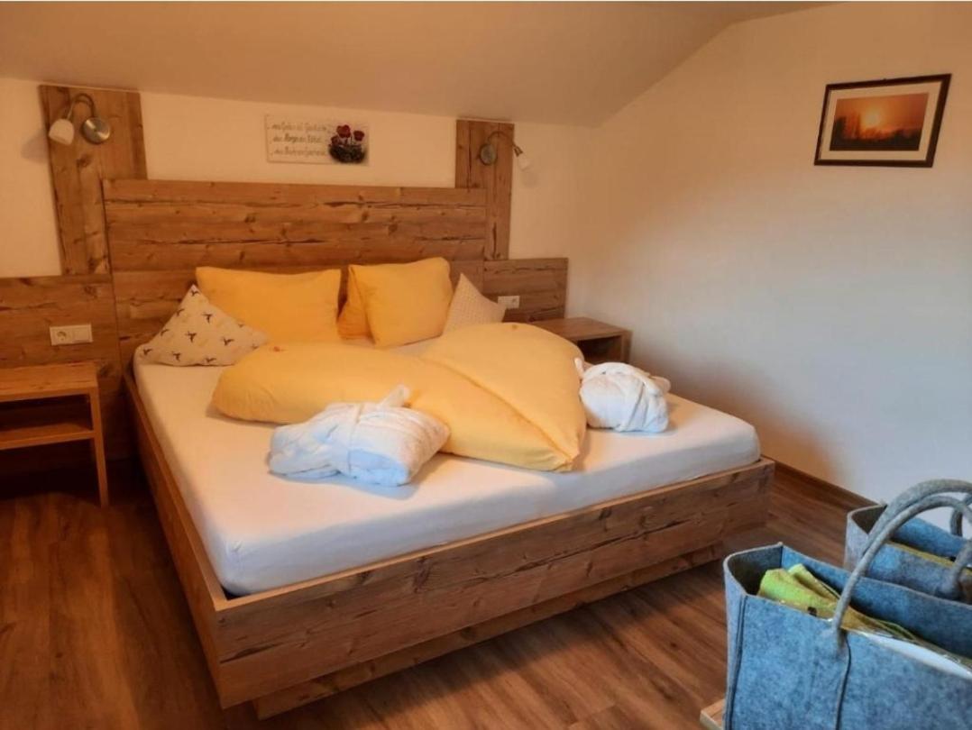 Ferienwohnungen Winnebach Gries  Bagian luar foto